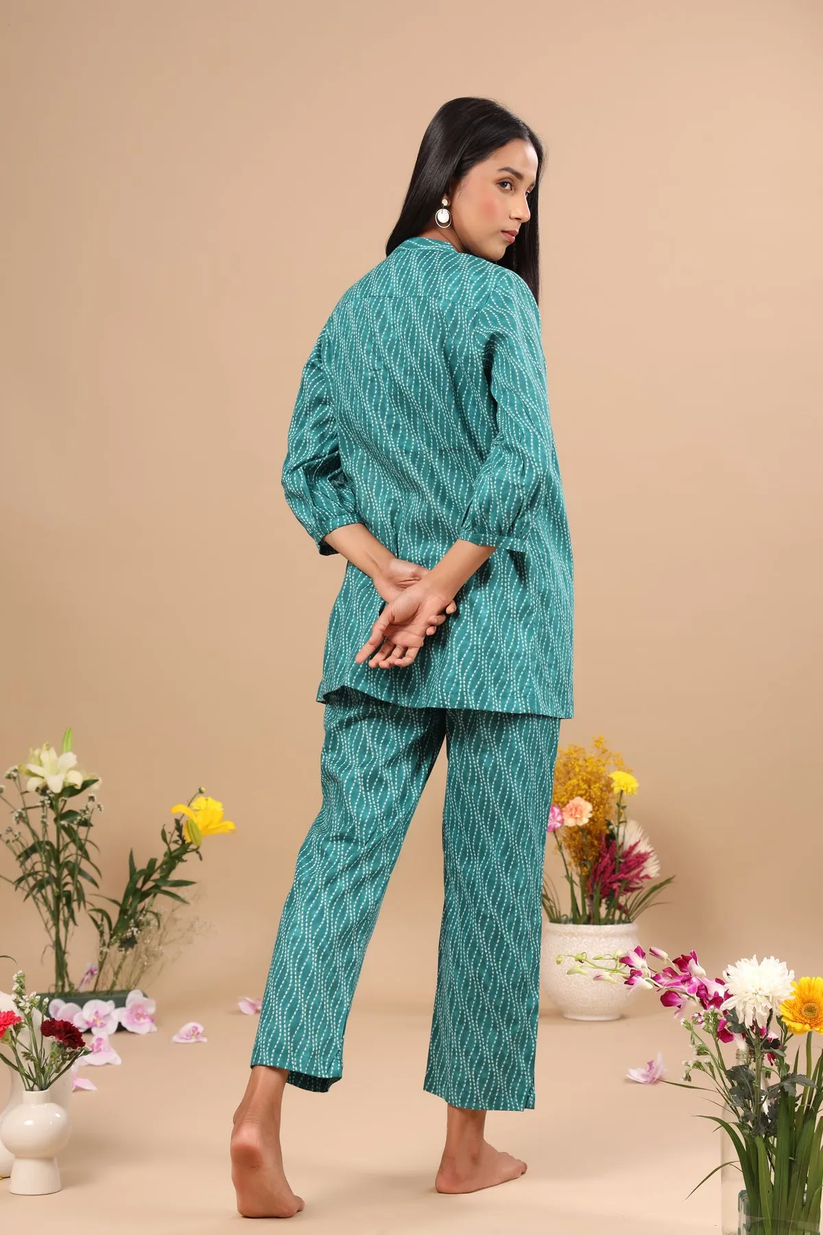 High Lines on Shibori Teal Lounge Set