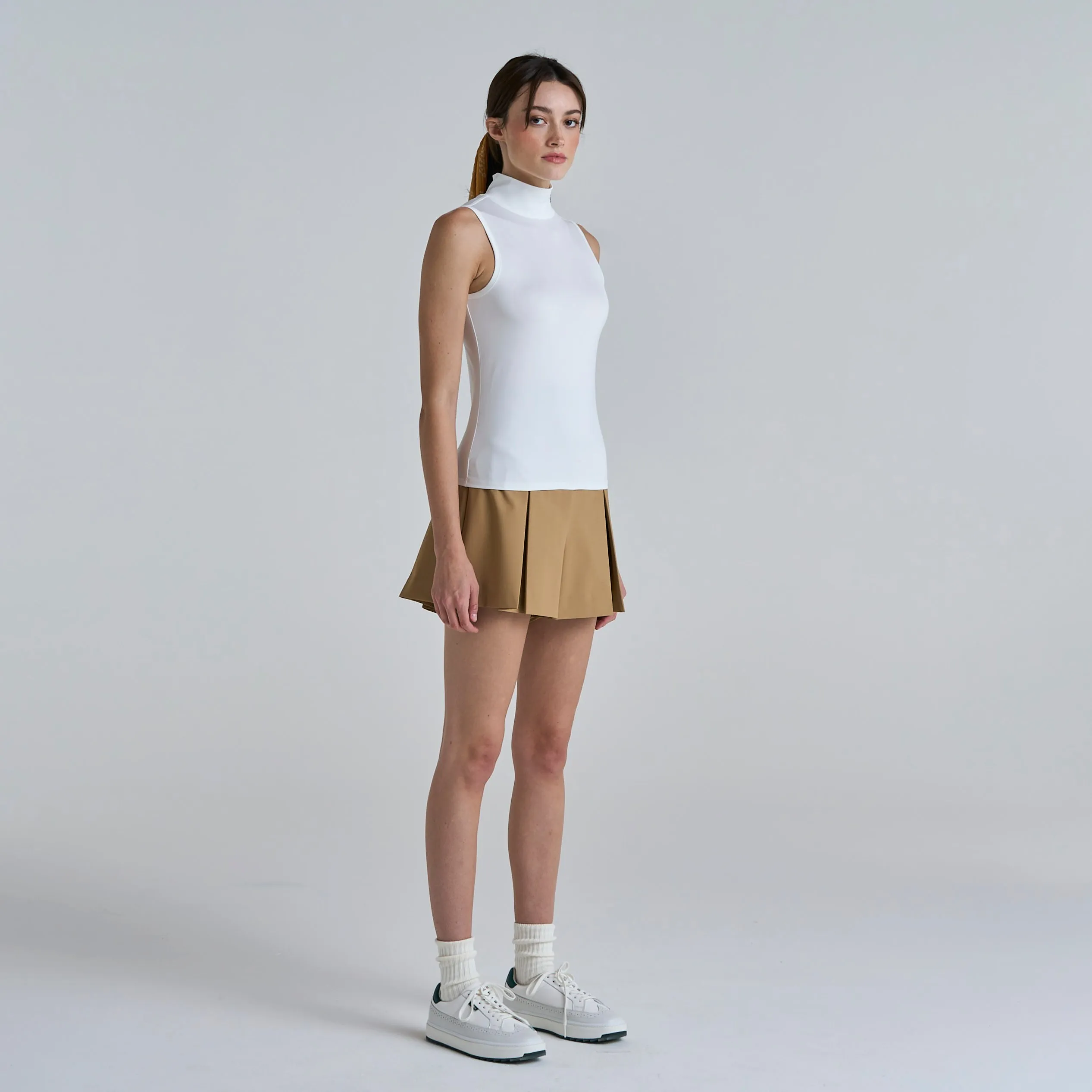 MATCH POINT SLEEVELESS MOCKNECK