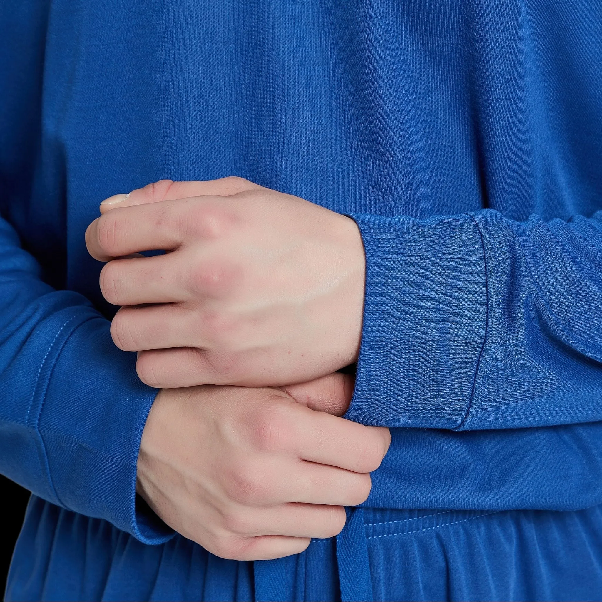 Men's Brushed Loungewear Set: Blue Jogger-Style Long-Sleeve Pyjamas.