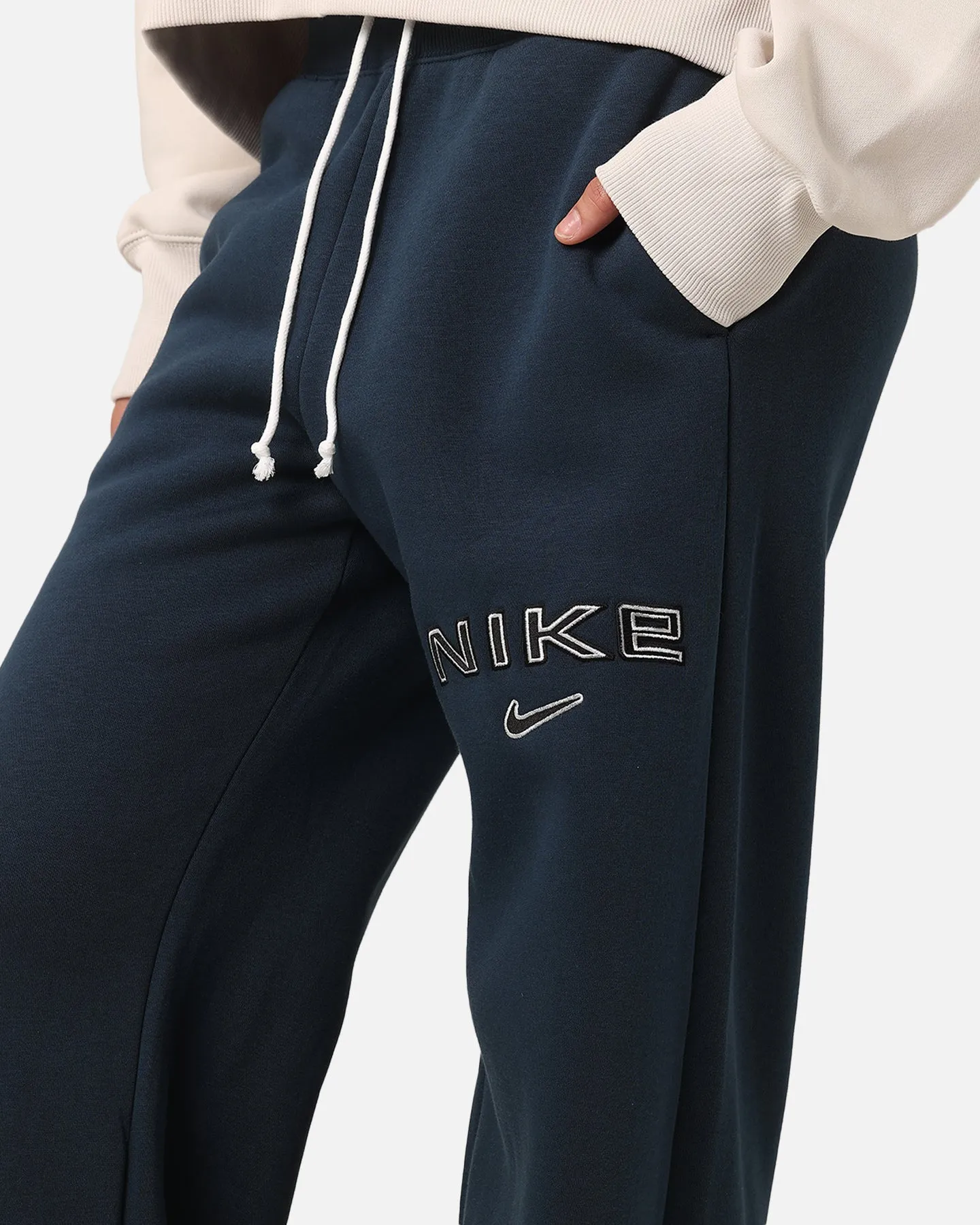 Nike Women's Sportswear Pheonix Fleece Wide Leg Logo Pants Armory Navy