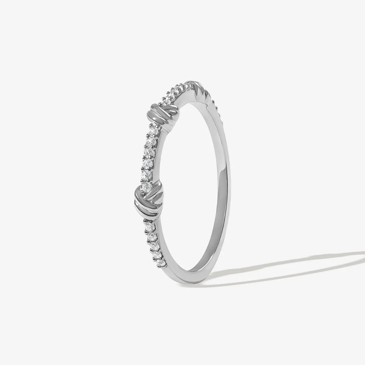 Tray triple knot ring